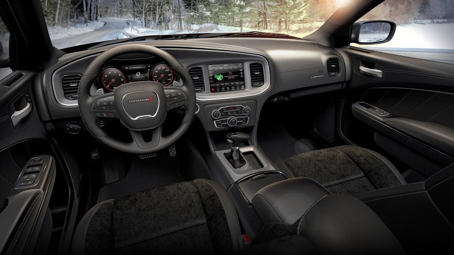 Торпедо Dodge Charger GT AWD Blacktop (LD) 2019 года  (фото 11 из 17)